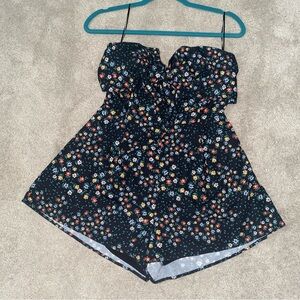 Blue Blush Strapless Romper Medium‎ Floral  Black Multi Colored